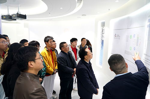 課堂搬進企業 重理工師生身臨“企”境，探索新材料技術研發新篇章